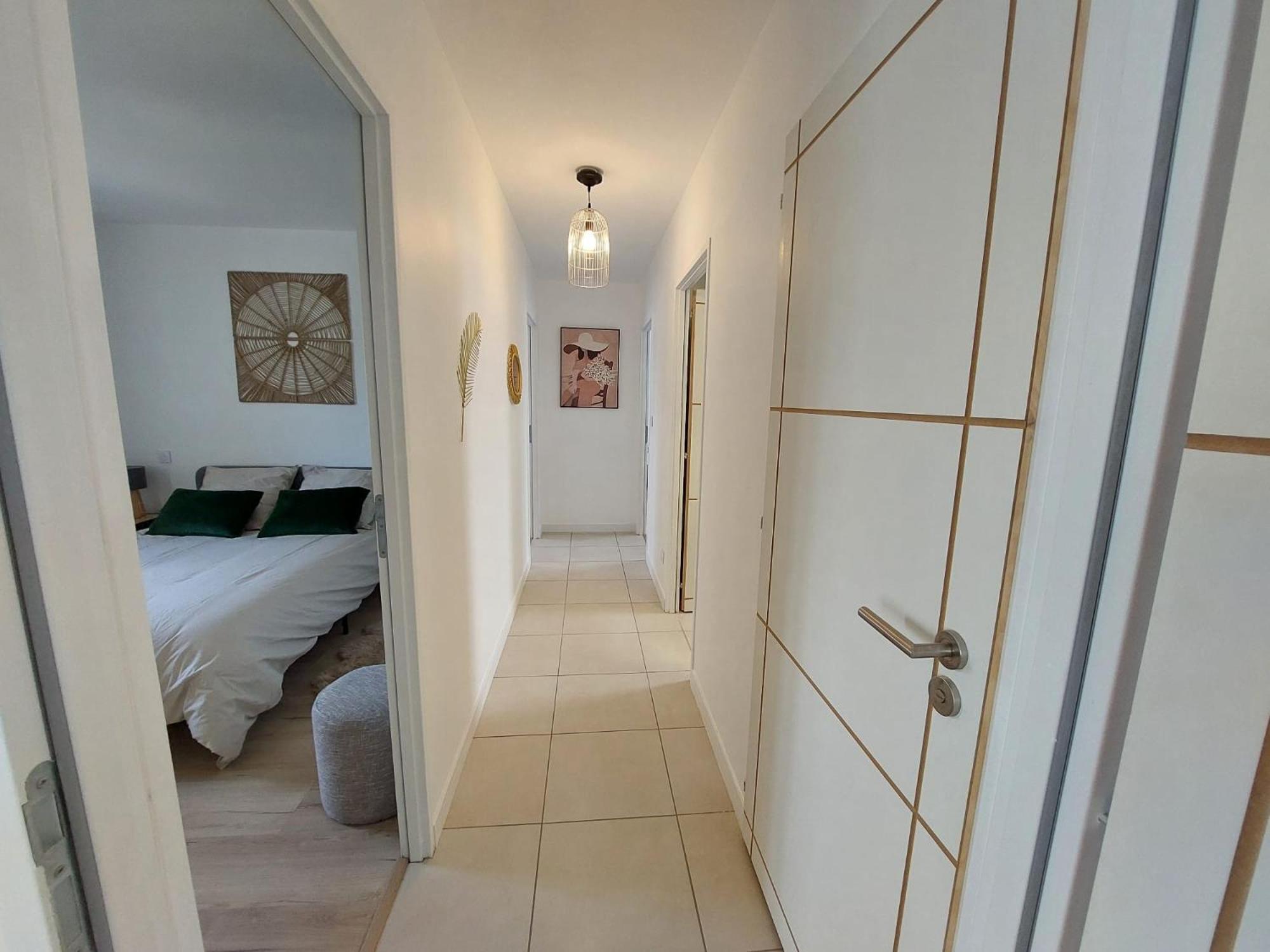 Maison Neuve A Bessens Esterno foto