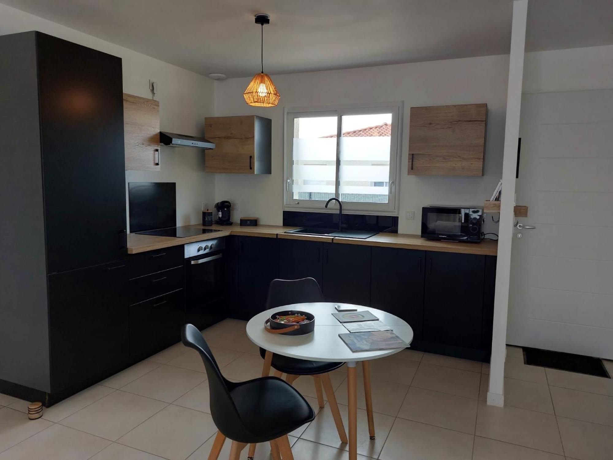 Maison Neuve A Bessens Esterno foto