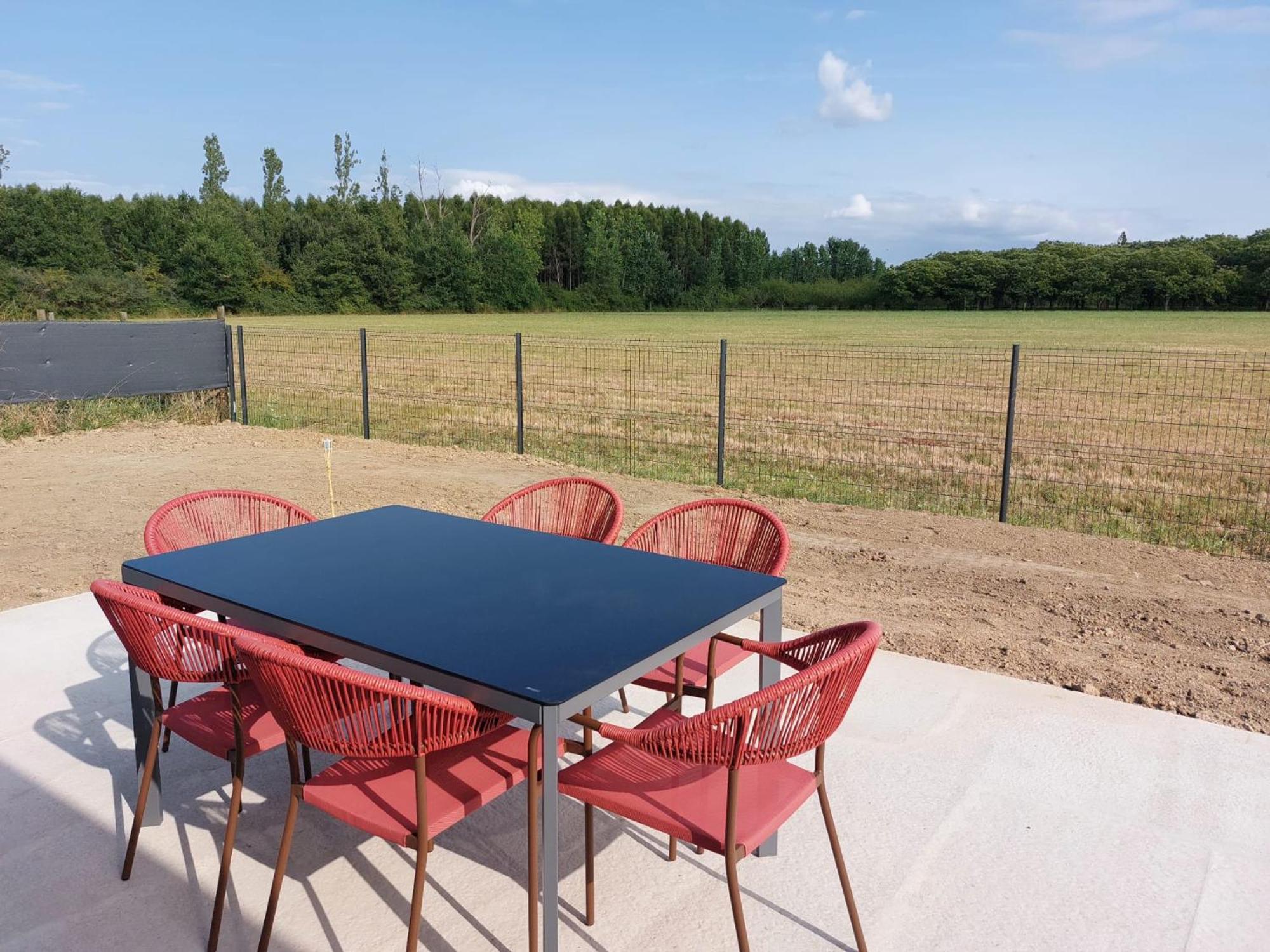 Maison Neuve A Bessens Esterno foto